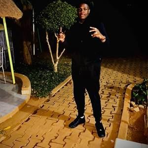 Meet your Posher, Abdoulaye